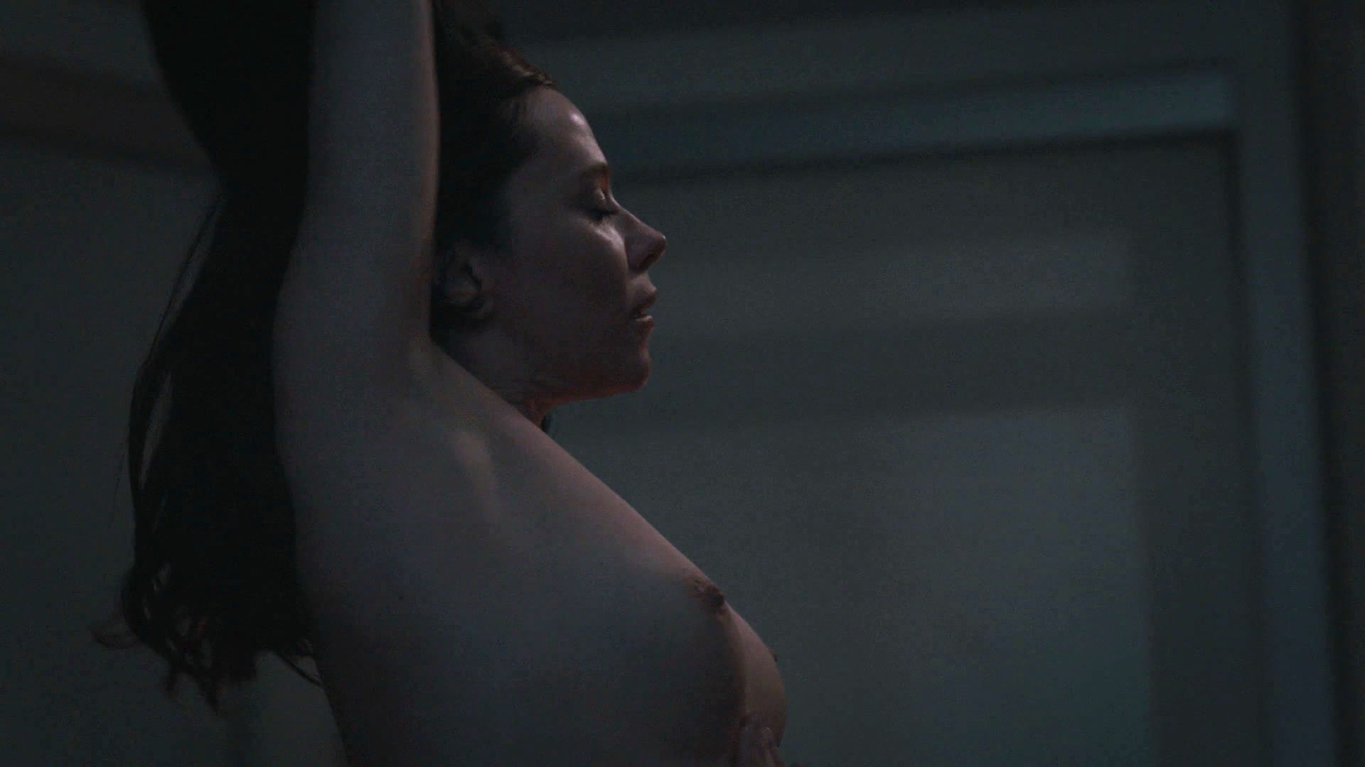 Anna Friel nude, Louisa Krause nude – The Girlfriend Experience s02e07 (2017)